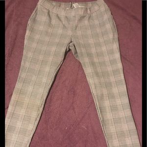 PLUS SIZE PLAID LEGGINGS